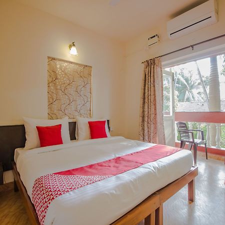 Oyo Flagship 13853 Shruti Resort Calangute Kültér fotó