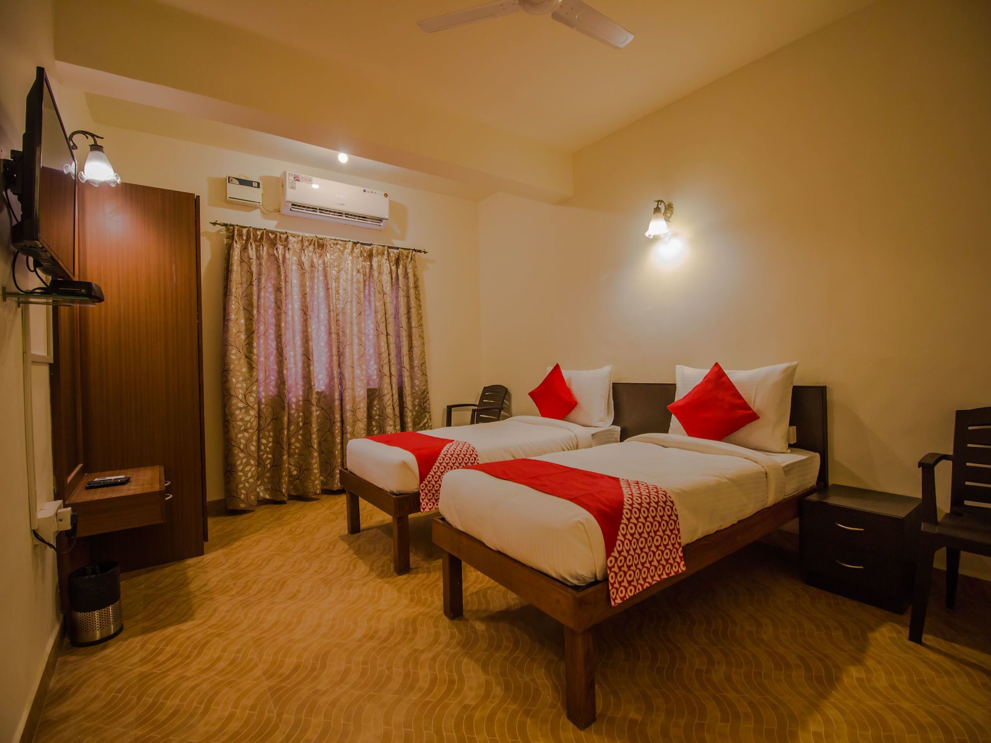 Oyo Flagship 13853 Shruti Resort Calangute Kültér fotó